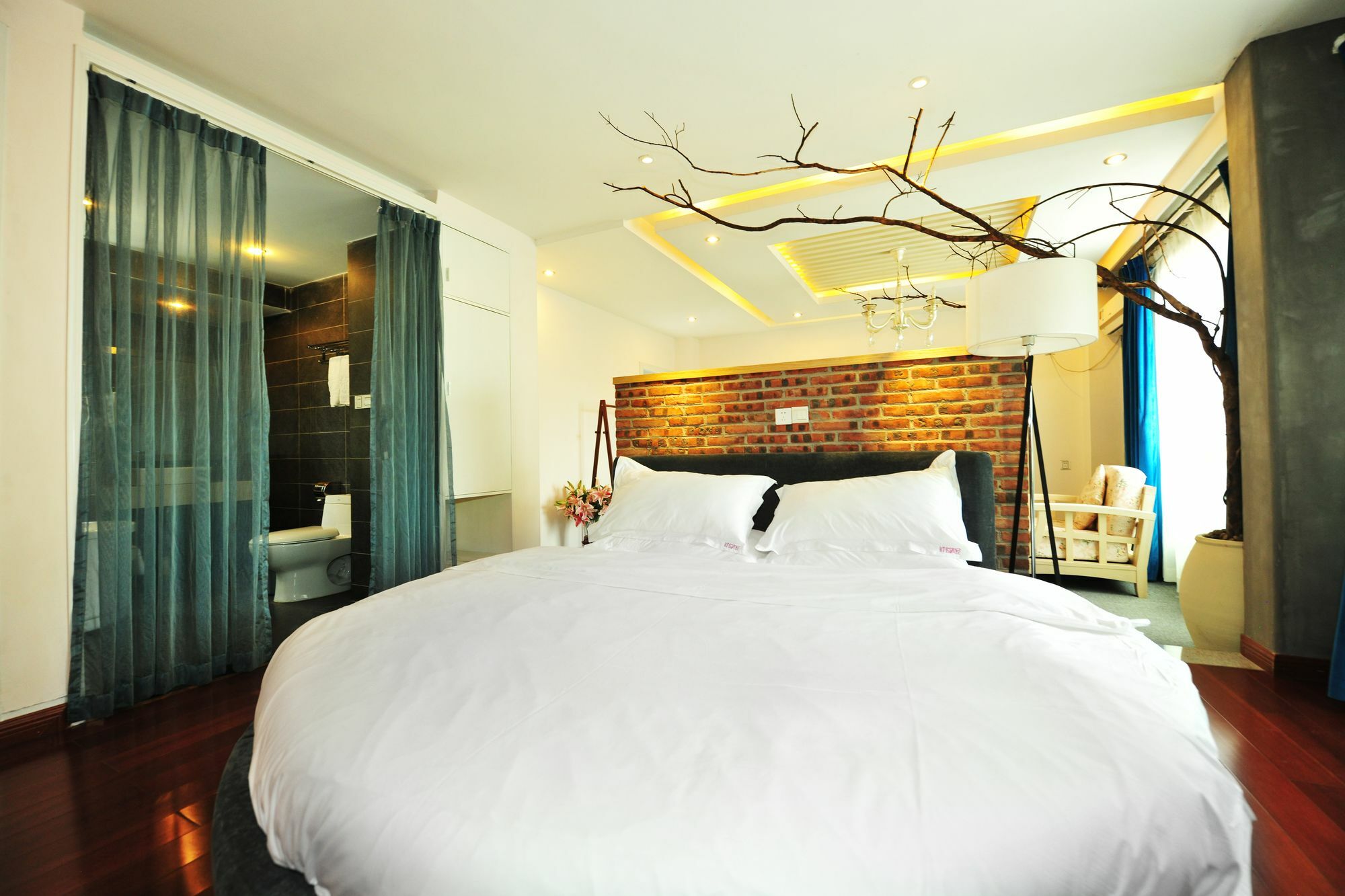 Inn Of Flowers- Yang Shuo Pan Tao Guilin Exterior foto